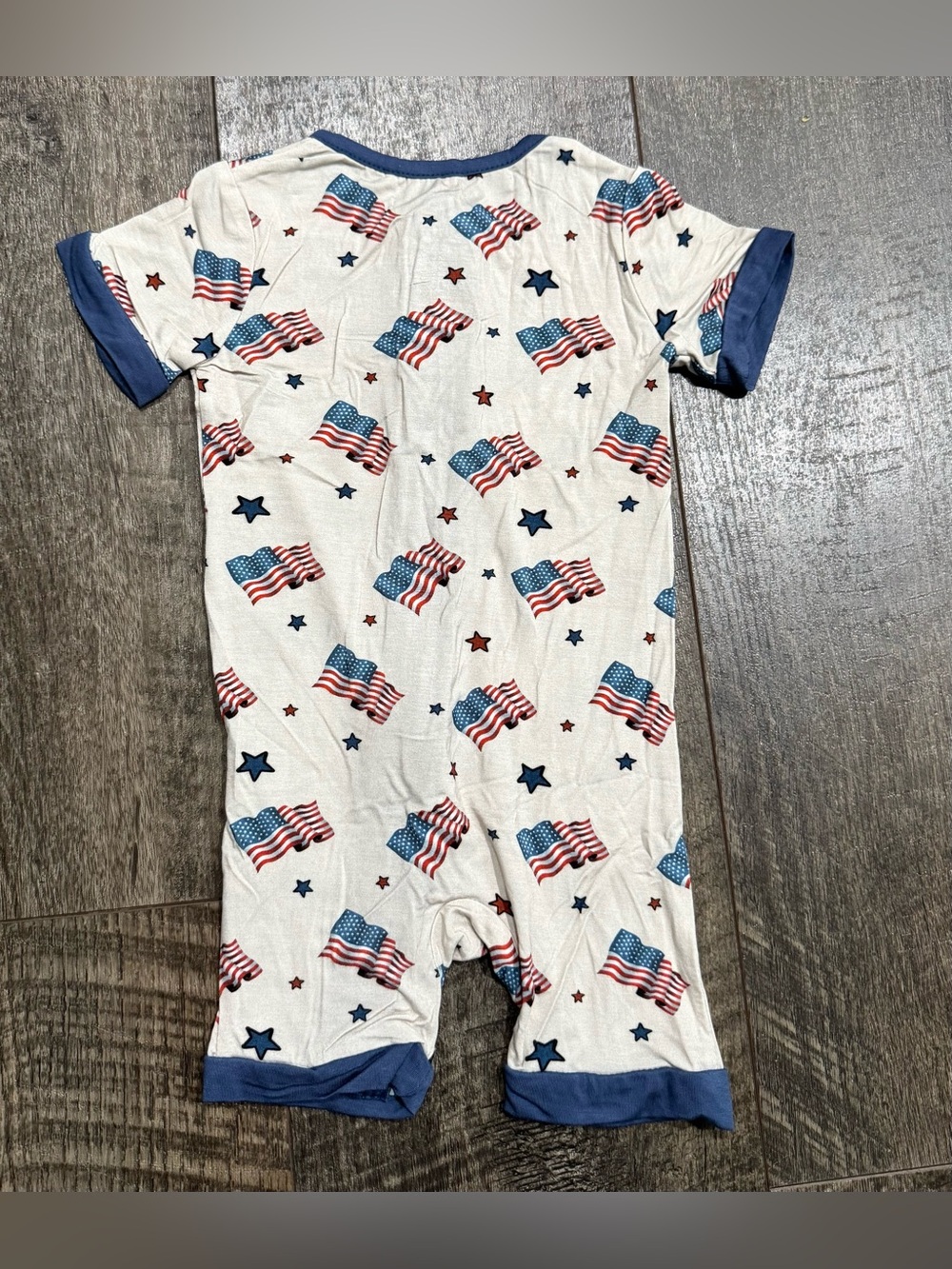 Bamboo 4th of July “Stars and Stripes” Baby Zipper Shorty Sleeper 3-6m - Picture 3 of 3
